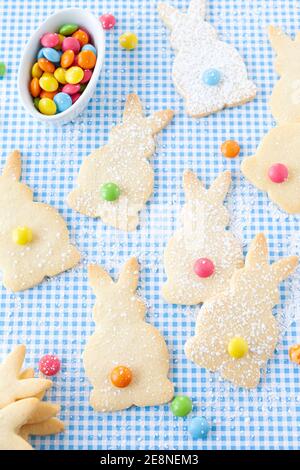 Biscuits de Pâques en forme de lapin Banque D'Images