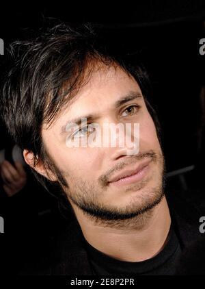 L'acteur/réalisateur Gael Garcia Bernal assiste à la première de 'Defincet' au 32e Festival annuel du film international de Toronto, à Toronto, au Canada, le 12 septembre 2007. Photo par Olivier Douliery/ABACAPRESS.COM Banque D'Images