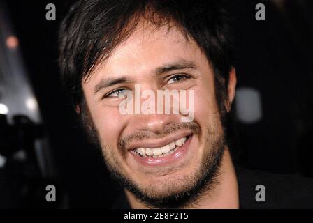 L'acteur/réalisateur Gael Garcia Bernal assiste à la première de 'Defincet' au 32e Festival annuel du film international de Toronto, à Toronto, au Canada, le 12 septembre 2007. Photo par Olivier Douliery/ABACAPRESS.COM Banque D'Images