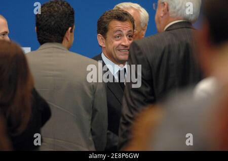 Le président Nicolas Sarkozy dévoile son projet de réforme des privilèges de retraite sociale accordés à certains travailleurs lors d'un discours au Sénat français à Paris, en France, le 18 septembre 2007. Photo de Witt/Pool/ABACAPRESS.COM Banque D'Images