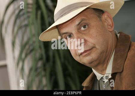 EXCLUSIF - auteur né en Russie, devenu français en 1995, Vladimir Fedorovski pose à Paris, France, le 19 septembre 2007, pour la promotion de son dernier livre le Fantome de Staline (le fantôme de Staline). Photo de Mousse/ABACAPRESS/COM Banque D'Images