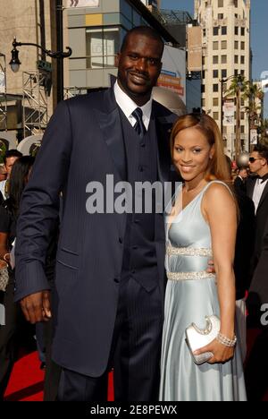 Shaquille O'Neal, joueur de la NBA, et sa femme, Shaune O'Neal, assistent aux EPPY Awards 2007 au Kodak Theatre à Hollywood. Los Angeles, le 11 juillet 2007. (Photo : Shaquille O'Neal, Shaune O'Neal). Photo de Lionel Hahn/ABACAPRESS.COM Banque D'Images