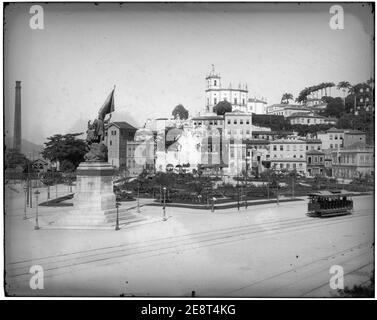 Monumento em homenagem a Pedro Álvares Cabral - 1. Banque D'Images