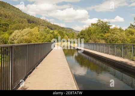 Aqueduc Ynysbwllog, canal Neath, Neath Port Talbot, pays de Galles du Sud, Royaume-Uni Banque D'Images