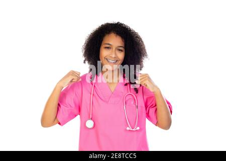 Adorable petit médecin avec uniforme rose isolé sur un blanc arrière-plan Banque D'Images