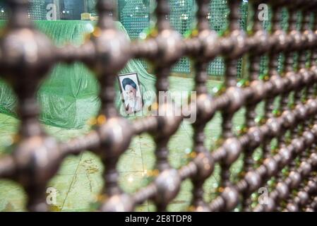 Tombe de l'ayatollah khomeini, ancien dirigeant de la république islamique d'Iran . L'ayatollah Khomeini est revenu de France en Iran le 1er février 1979 pour diriger la révolution islamique iranienne. La victoire de la révolution islamique d'Iran le 11 février 1979. Chaque année, du 1er au 11 février, le gouvernement iranien organise des cérémonies pour marquer l'anniversaire de la victoire de la révolution islamique. L'Iran célèbre le 42e anniversaire de la Révolution islamique, à compter du dimanche 31 janvier. (Photo de Sobhan Farajvan/Pacific Press) Banque D'Images