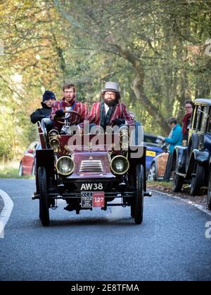 Numéro 127 a 1902 James & Browne inscrit par Imperial College sur la course de Londres à Brighton Veteran. 2019 Banque D'Images