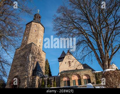 Eglise de Saint-Laurentius, Geyer, Ore Mountains, Saxe, Allemagne en hiver Banque D'Images