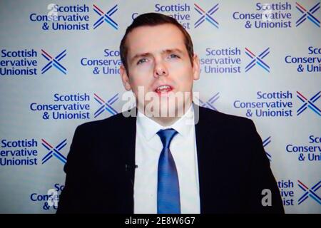 Glasgow, Écosse, Royaume-Uni. 1er février 2021. En photo : le dirigeant conservateur écossais Douglas Ross répond aujourd'hui aux récentes annonces du SNP d'une « feuille de route » et d'un « groupe de travail » pour pousser à un autre référendum. Le dirigeant conservateur écossais Douglas Ross a défié Nicola Sturgeon lors d'un débat ce mois-ci sur l'avenir de l'Écosse si le SNP ne cesse pas de faire pression pour l'indyref2 cette année. S'exprimant aujourd'hui, Douglas Ross a déclaré qu'il nous fallait une élection Covid, mais nous pouvons quand même arrêter un référendum Covid. Crédit : Colin Fisher/Alay Live News Banque D'Images