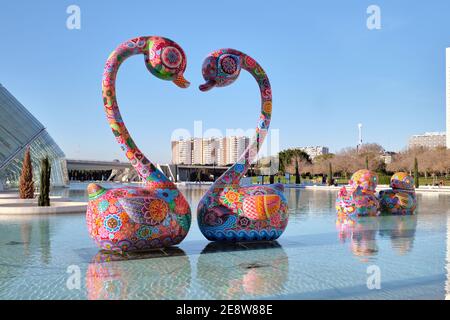 Valencia, Espagne - 22 décembre 2020: Exposition dans Arts et Sciences City, œuvres d'artistes taïwanais de Hung Yi, couleurs vives Chinois le nouvel an animaux chabp Banque D'Images