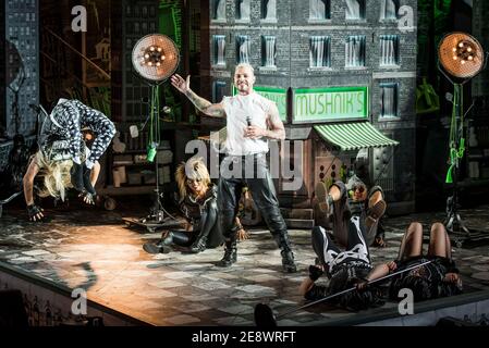 Matt Willis (orin) pendant le photocall Little Shop of Horrors au Regent's Park Open Air Theatre, Londres. Banque D'Images