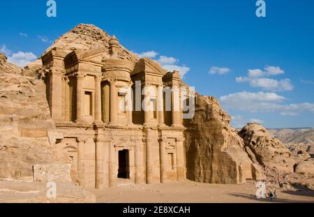 Monastère à Petra monument archéologique en Jordanie Banque D'Images