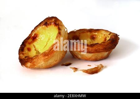 Pâtisserie traditionnelle portugaise connue sous le nom de pastis de nata Banque D'Images