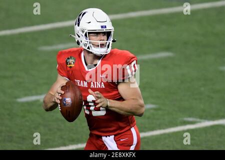 Honolulu, Hawaï, États-Unis. 31 janvier 2021. PEYTON RAMSEY du Nord-Ouest brouillé lors d'un match de NCAA Hula Bowl à Hawaï joué au stade Aloha. Crédit : Steven Erler/ZUMA Wire/Alay Live News Banque D'Images