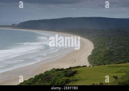 Paysage côtier dans la baie de Tuluku. Réserve pittoresque de la baie de Tuluku. Les Catlins. Otago. Île du Sud. Nouvelle-Zélande. Banque D'Images