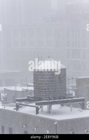 La tempête d'hiver monstre Orlena créé des conditions de blanc-out à New York City le premier février 2021, États-Unis Banque D'Images