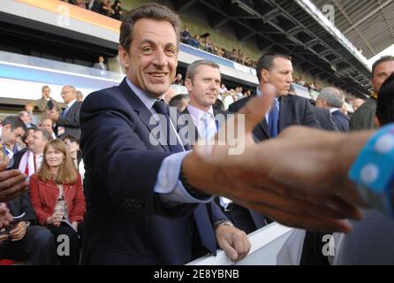 Le président français Nicolas Sarkozy avant la coupe du monde de rugby 2007 de l'IRB, Pool D, France contre Géorgie, au Stade vélodrome de Marseille, France, le 30 septembre 2007. Photo par ABACAPRESS.COM Banque D'Images