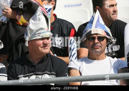 Les fans en avance sur la coupe du monde de rugby IRB 2007, quart de finale match Australie contre Angleterre au stade Velodrome de Marseille, Bouches-du-Rhône, Fance, le 6 octobre 2007. Photo de Medhi Taamallah/Cameleon/ABACAPRESS.COM Banque D'Images