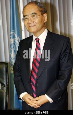 Le Directeur général de l'UNESCO, Koichiro Matsuura, lors de la 34e session de la Conférence générale de l'UNESCO à Paris, France, le 18 octobre 2007. Photo de Thomas Samson/Pool/ABACAPRESS.COM Banque D'Images