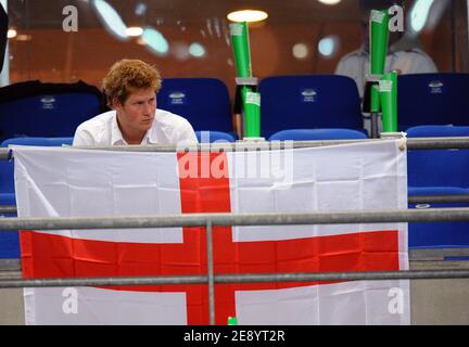 Le Prince Harry participe à la finale de la coupe du monde de rugby 2007 de l'IRB, Angleterre contre Afrique du Sud, au Stade de France à Saint-Denis près de Paris, France, le 20 octobre 2007. Photo de Gouhier-Morton-Taamallah/Cameleon/ABACAPRESS.COM Banque D'Images