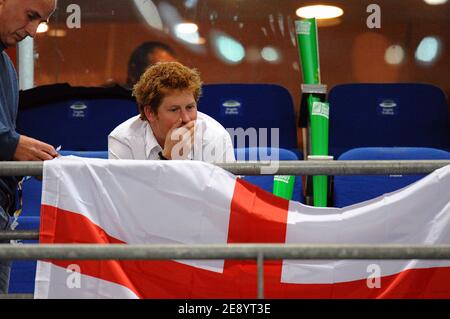 Le Prince Harry participe à la finale de la coupe du monde de rugby 2007 de l'IRB, Angleterre contre Afrique du Sud, au Stade de France à Saint-Denis près de Paris, France, le 20 octobre 2007. Photo de Gouhier-Morton-Taamallah/Cameleon/ABACAPRESS.COM Banque D'Images