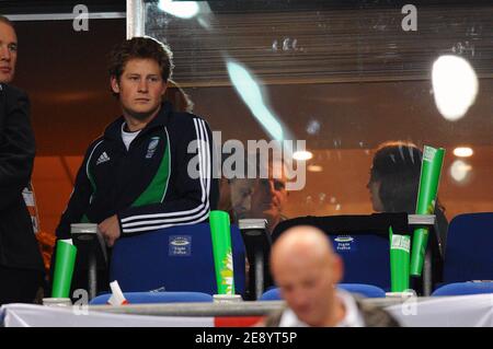 Le Prince Harry participe à la finale de la coupe du monde de rugby 2007 de l'IRB, Angleterre contre Afrique du Sud, au Stade de France à Saint-Denis près de Paris, France, le 20 octobre 2007. Photo de Gouhier-Morton-Taamallah/Cameleon/ABACAPRESS.COM Banque D'Images