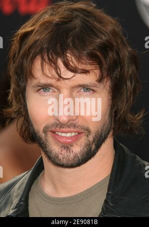 James Blunt arrive pour les American Music Awards 2007, qui se tiennent au Nokia Theatre dans le centre-ville de Los Angeles, CA, Etats-Unis, le 18 novembre 2007. Photo de Baxter/ABACAPRESS.COM Banque D'Images