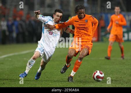 Mathieu Valbuena de Marseille lors du match de football de la première Ligue française, Marseille contre Metz au stade vélodrome de Marseille, France, le 24 novembre 2007. Marseille a gagné 3-1. Photo de Stuart Morton/Cameleon/ABACAPRESS.COM Banque D'Images