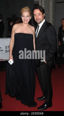 L'acteur allemand Jan Josef Liefers et sa femme Anna Loos arrivent à la 20e édition annuelle des European film Awards qui se tiennent à l'Arena de Berlin, en Allemagne, le 1er décembre 2007. Photo de Nicolas Khayat/ABACAPRESS.COM Banque D'Images