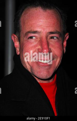 Michael Lohan, père de Lindsay Lohan, pose pour des photos après avoir participé en tant que Joseph pour le 2e projet annuel de danse Times Square Live Nativité Scene au Fire Fighters 911 Memorial à Times Square, New York City, Etats-Unis, le 18 décembre 2007. Photo de Gregorio Binuya/ABACAUSA.COM (photo: Michael Lohan) Banque D'Images