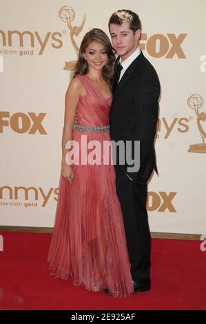 Sarah Hyland et Matt Prokop aux Primetime Emmy Awards 2011 au Nokia Theatre L.A. Vivre dans le centre-ville de Los Angeles 09.18.11 Banque D'Images