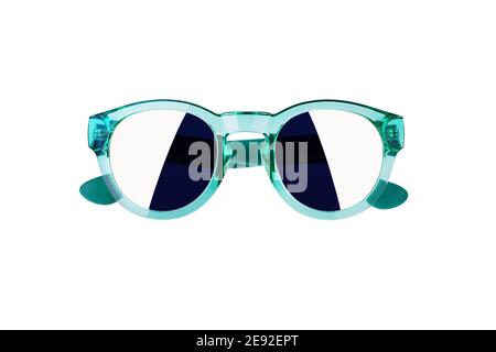Lunettes de soleil bleu vert avec miroir de réflexion lentille blanc arrière-plan isolé, lunettes de soleil mode pour hommes ou femmes, lunettes de vue pour hommes ou femmes Banque D'Images