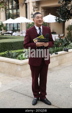 Beverly Hills, Californie, États-Unis. 1er février 2021. L'animateur de télévision Joey Zhou, fondateur de Los Angeles Beverly Arts, parle aux médias lors de la conférence de presse tenue à Beverly Canon Gardens à Beverly Hills, Californie pour donner une mise à jour sur le festival d'art LABA et l'organisation LABA depuis qu'il a été annoncé l'année dernière. Crédit: Sheri Determan Banque D'Images