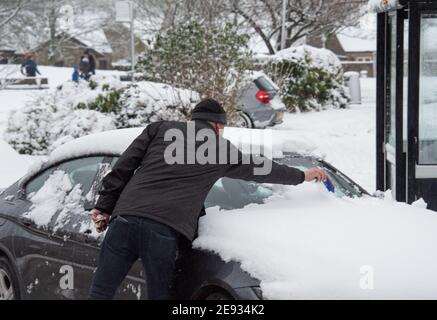 Chipping, Preston, Lancashire, Royaume-Uni. 2 février 2021. Une forte chute inattendue de neige à Chipping, près de Preston, Lancashire. Crédit : John Eveson/Alamy Live News Banque D'Images