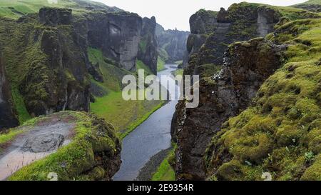 Voyage en Islande. Paysage magnifique. Célèbre canyon de Fjadrargljufur. Banque D'Images