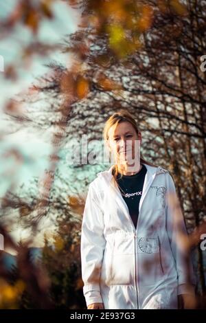 Photo de fille dans la nature Banque D'Images