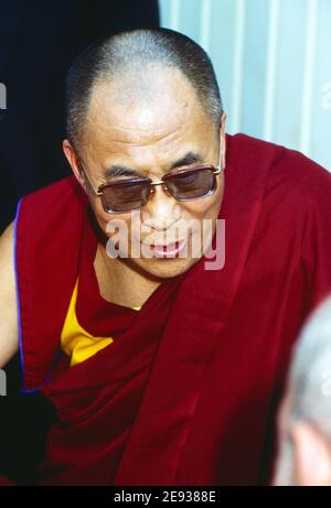 Dalaï Lama Tenzin Gyatso, der 14. Dalaï Lama, Buddhistischer Mönch, weltliches und geistliches Oberhaupt der Regierung von Tibet, Deutschland, UM 1995. Banque D'Images