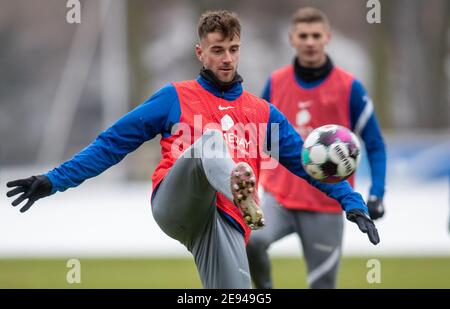 Berlin, Allemagne. 02 février 2021. Lukas Klünter joue le ballon lors du match d'entraînement de Hertha BSC Berlin. Credit: Andreas Gora/dpa/Alay Live News Banque D'Images