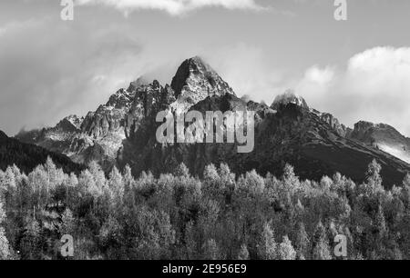 vysoke tatry, slovaquie, hautes tatras, aventure, agriculture, incroyable, attraction, automne, fond, beau, coloré, pays, destination, drame Banque D'Images