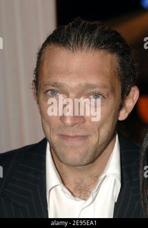 L'acteur français Vincent Cassel assiste à la première de 'Shetan' au 'Grand Rex' à Paris, en France, le 21 janvier 2006. Photo de Giancarlo Gorassini/ABACAPRESS.COM Banque D'Images