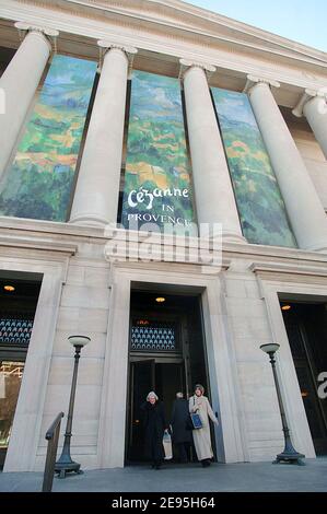 La première mondiale de l'exposition du peintre français Paul Cezanne en Provence à la Galerie nationale d'Art de Washington ouvre dimanche 29 janvier. Il marque le début de la célébration des réalisations de cet artiste en 2006, le centenaire de sa mort. Photo par Olivier Douliery/ABACAPRESS.COM Banque D'Images