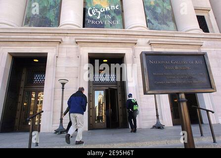 La première mondiale de l'exposition du peintre français Paul Cezanne en Provence à la Galerie nationale d'Art de Washington ouvre dimanche 29 janvier. Il marque le début de la célébration des réalisations de cet artiste en 2006, le centenaire de sa mort. Photo par Olivier Douliery/ABACAPRESS.COM Banque D'Images