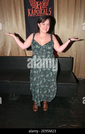 Magalie Bonneau, gagnante de la « Star Academy 5 », participe à la fête des vêtements de Kaporal au club l'Etoile à Paris, en France, le 4 février 2006. Photo de Benoit Pinguet/ABACAPRESS.COM Banque D'Images