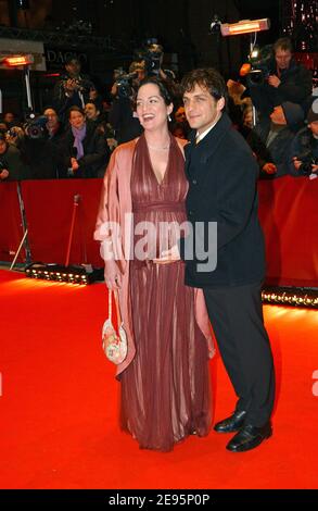 L'actrice allemande Natalia Woerner et son mari Robert Seeliger assistent à la cérémonie d'ouverture du 56. Festival international du film à Berlin, Allemagne, le 9 février 2006. Photo de Bruno Klein/ABACAPRESS.COM Banque D'Images