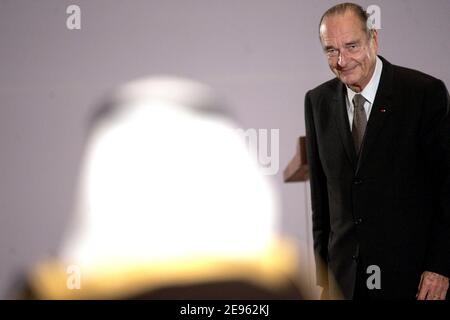 Le président français Jacques Chirac prononce un discours lors d'une réunion des chefs d'entreprise franco-saoudiens le 5 mars 2006 à Riyad, en Arabie saoudite. Photo de Mousse/ABACAPRESS.COM. Banque D'Images