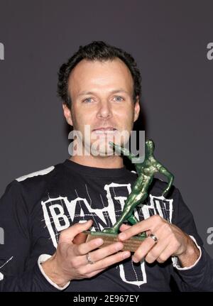 L'acteur français Pierre-François Martin-Laval (PEF) reçoit le prix « Remy Julienne » lors du 17e Festival du film de Valenciennes, le 18 mars 2006. Photo de Denis Guignebourg/ABACAPRESS.COM Banque D'Images