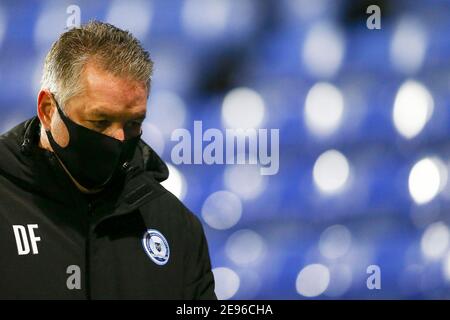 Birkenhead, Royaume-Uni. 02 février 2021. Darren Ferguson, directeur de Peterborough United, a été abattu à la fin du match. Trophée Papa John's, match de quart de finale du trophée EFL, Tranmere Rovers / Peterborough Utd à Prenton Park, Birkenhead, Wirral, le mardi 2 février 2021. Cette image ne peut être utilisée qu'à des fins éditoriales. Utilisation éditoriale uniquement, licence requise pour une utilisation commerciale. Aucune utilisation dans les Paris, les jeux ou les publications d'un seul club/ligue/joueur.pic par Chris Stading/Andrew Orchard sports Photography/Alamy Live News crédit: Andrew Orchard sports Photography/Alamy Live News Banque D'Images