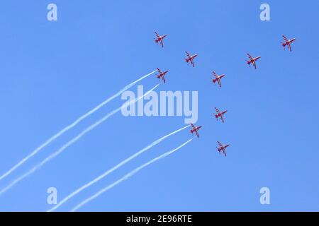 Pékin, Inde. 2 février 2021. L'avion se présente lors de la répétition d'Aero India 2021 à la base aérienne de Yelahanka à Bangalore, Inde, le 2 février 2021. L'événement biennal de l'Inde Aero India, une exposition aérospatiale avec la participation des équipes de vol de cascades, des compagnies aériennes et des militaires, se tiendra du 3 au 5 février de cette année. Credit: STR/Xinhua/Alay Live News Banque D'Images