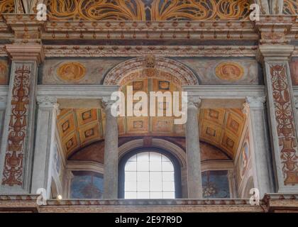 Superbes fresques sur les murs et le plafond, San Maurizio al Monastero Maggiore fait par Bernardino Luini. Milan - Italie Banque D'Images