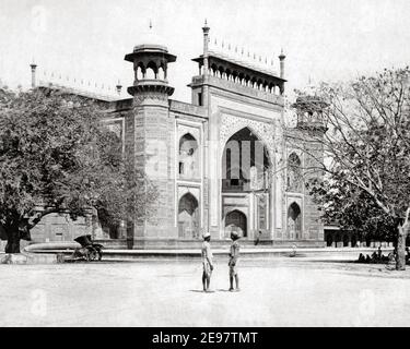 Photographie de la fin du XIXe siècle - porte, Taj Mahal, Agra, Inde. Banque D'Images